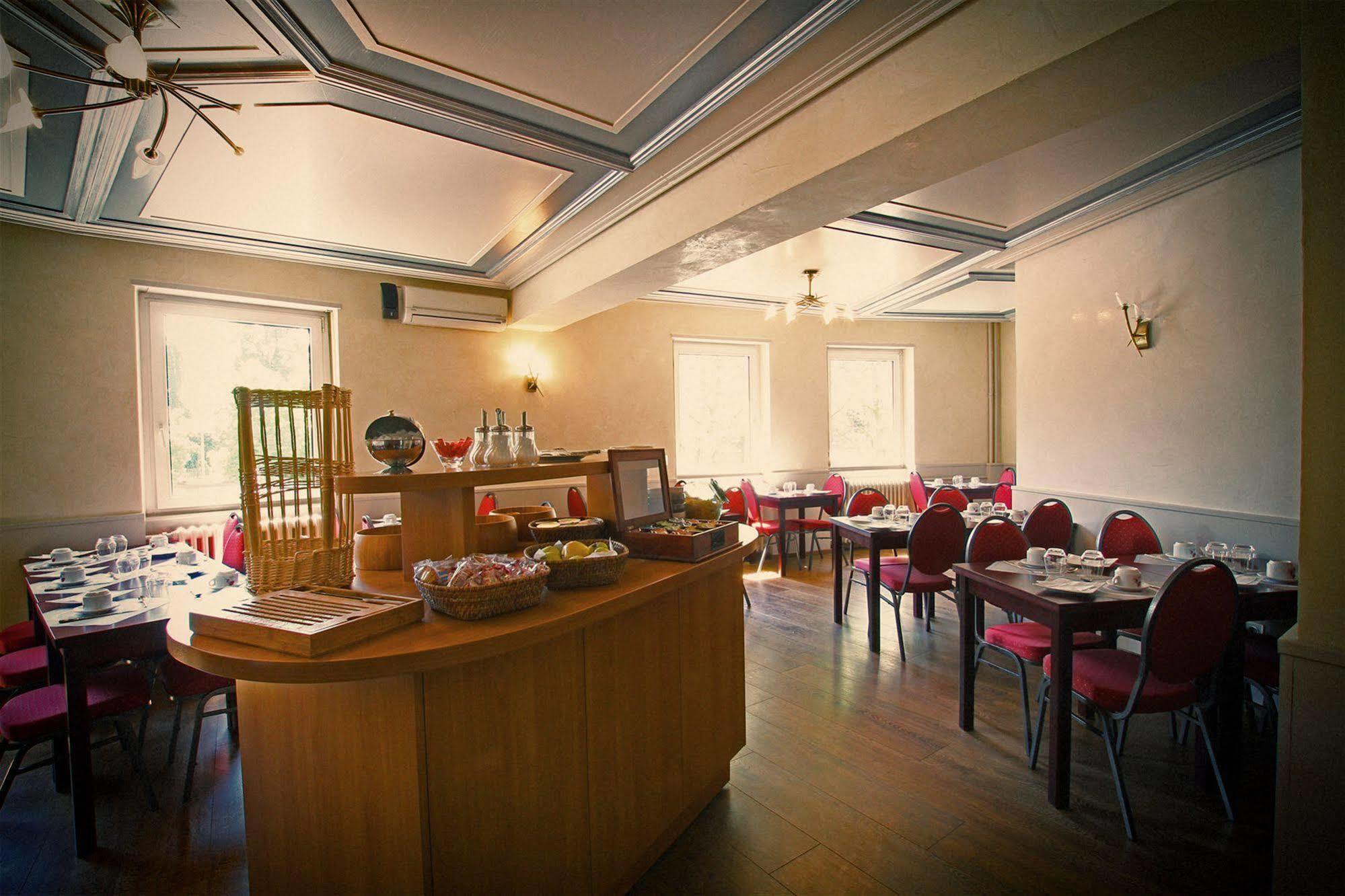 Hotel Champ Alsace อาเกอโน ภายนอก รูปภาพ