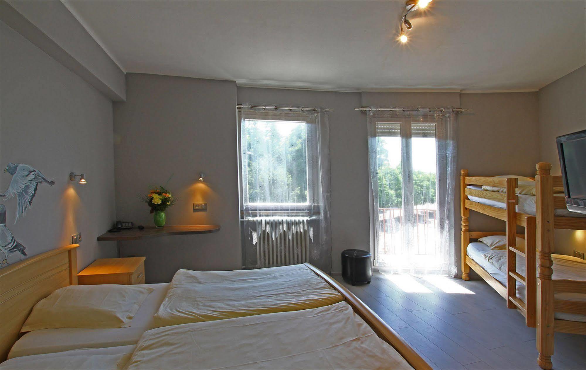 Hotel Champ Alsace อาเกอโน ภายนอก รูปภาพ